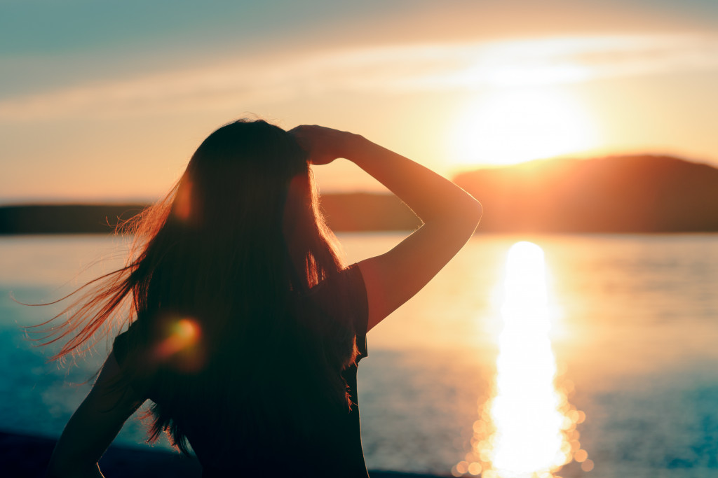 woman silhouette